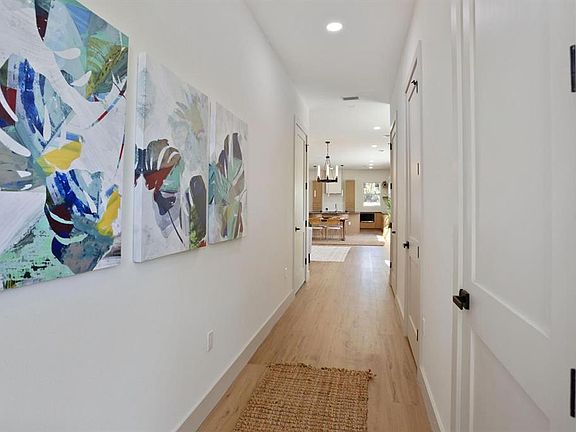 2nd image of 1505 W Arch St #2