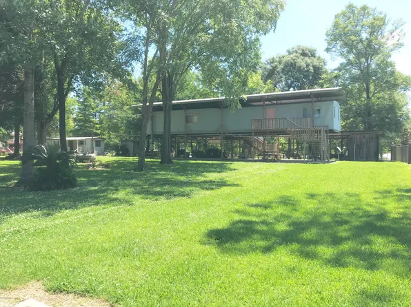 2913 Atchafalaya River Hwy, Breaux Bridge, LA 70517