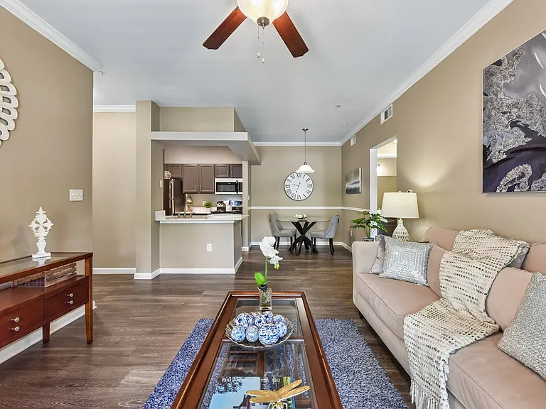 Madison Dell Ranch Apartments — Photo 30