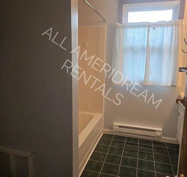 49 1/2 Meadowview Dr — Photo 8