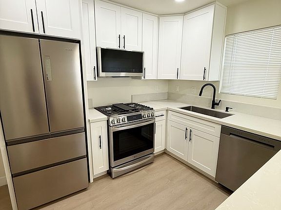 4th image of 4480-86 51st St #4478