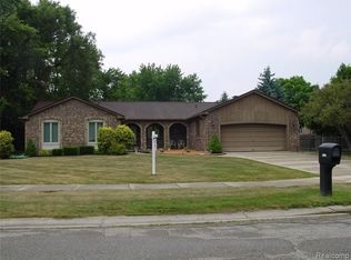 35238 Vargo St, Livonia, MI 48152