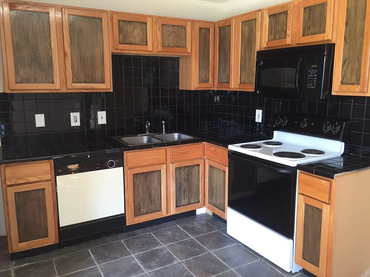 Building Photo - 906 Circle Cove Dr