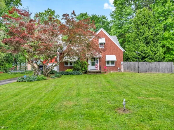 2435 Grafton Rd, Grafton, OH 44044