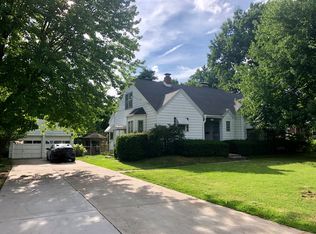 1421 S Fremont Ave, Springfield, MO 65804