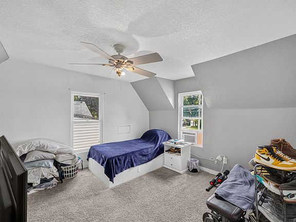 21st image of 148 E Sheridan Ave