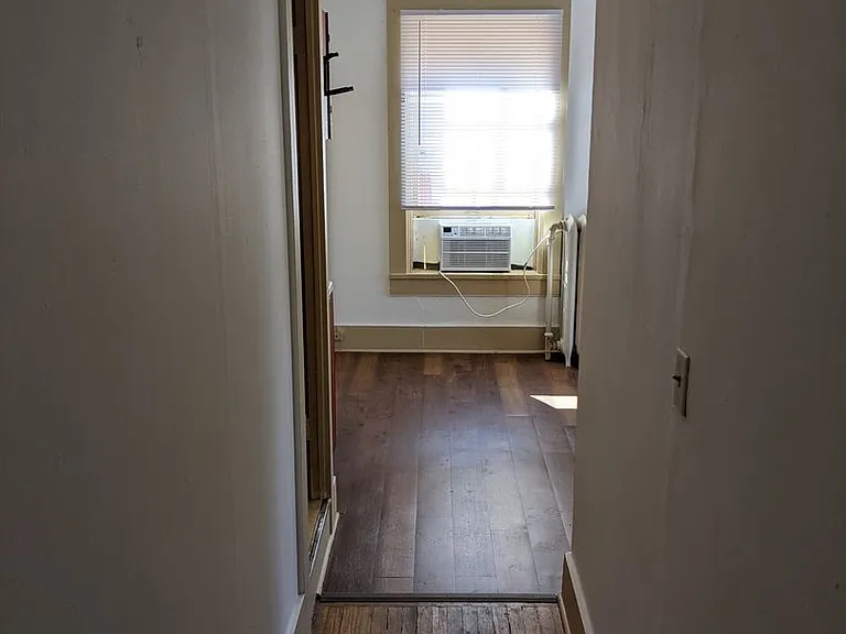 401 S Race St — Photo 21