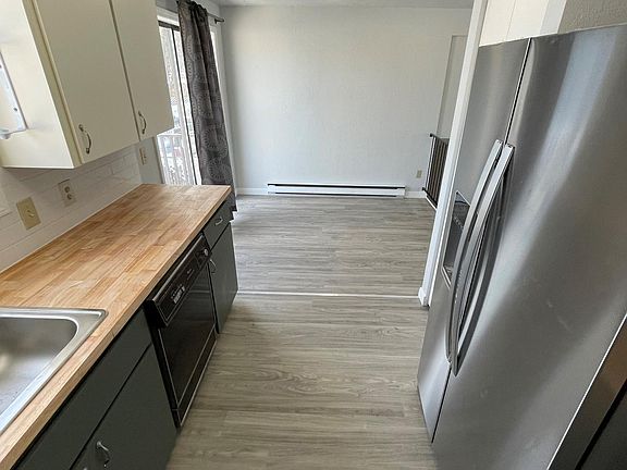 Kitchen & Dining Room