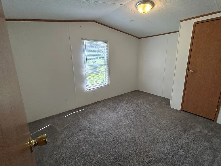 21759 Landwood Trl — Photo 6