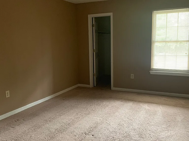804 Christopher Dr — Photo 8