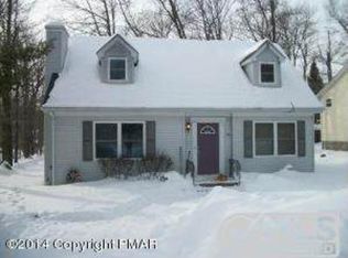 7174 Mountain Dr, Tobyhanna, PA