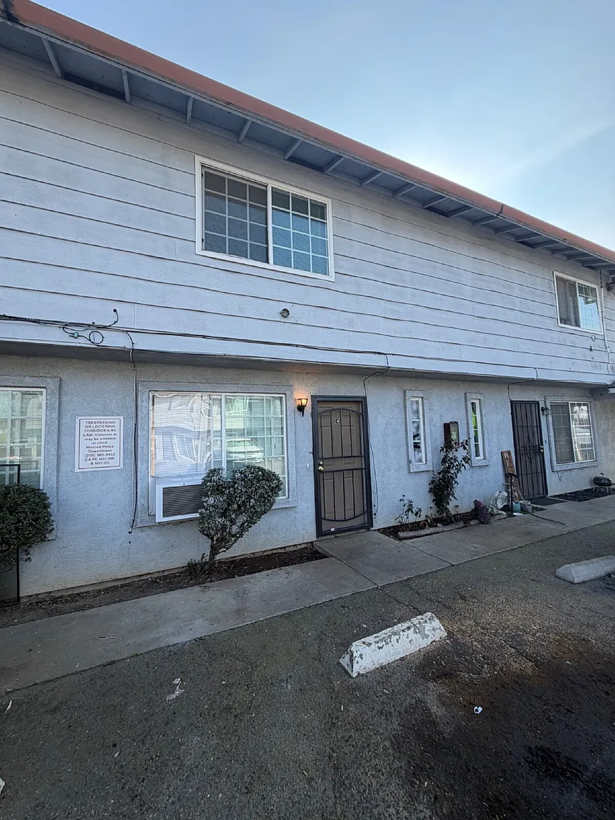 1705 W North Bear Creek Dr #C photo 1