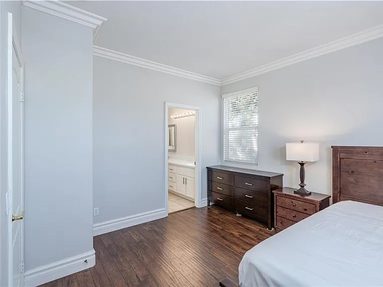 18571 Amalia Ln — Photo 28