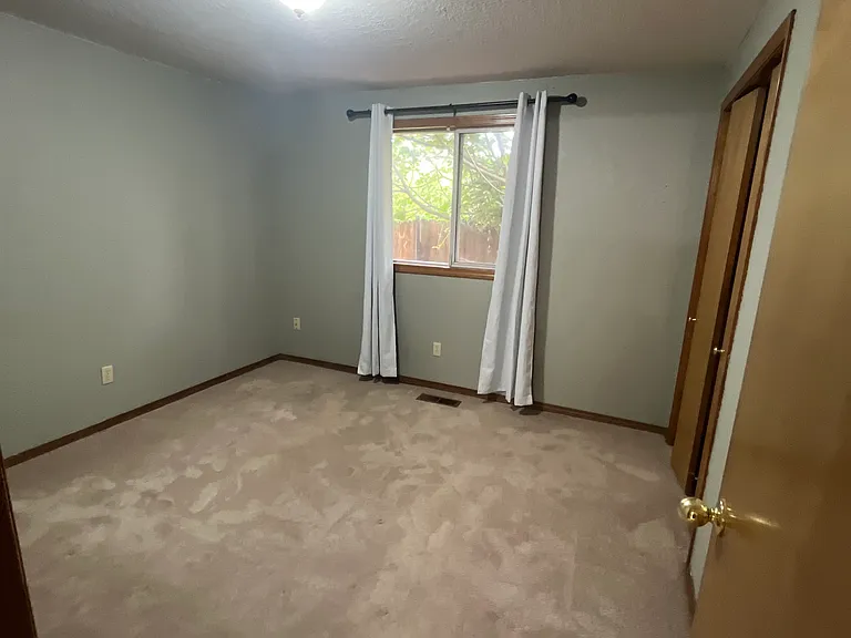 3169 SE Hathaway Dr — Photo 11