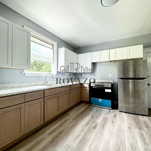 25 S 17th St #2 — Photo 1