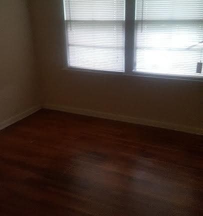4th image of 2519 Bluffton Dr