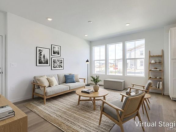 3rd image of 415 N Bently Street