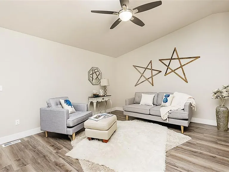 2321 Gleneagles Blvd #1 — Photo 3