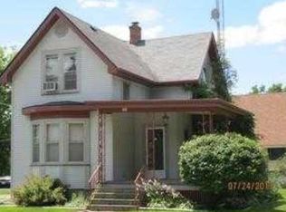 504 S Grant St, Earlville, IL 60518
