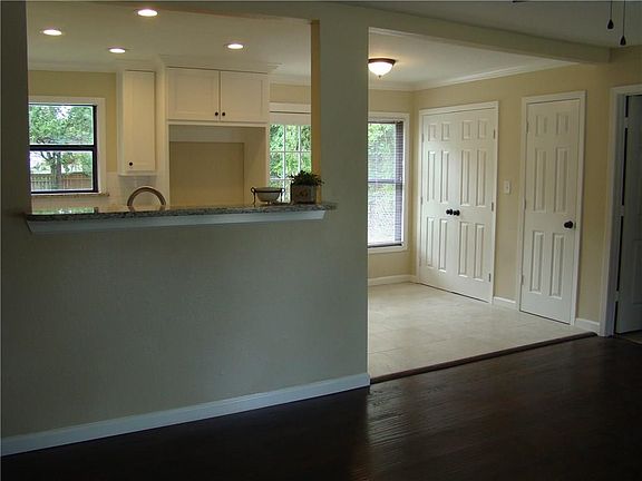 5th image of 6642 Jannie St