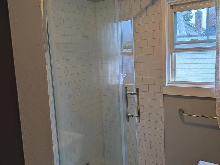 237 Austin St #3 — Photo 15