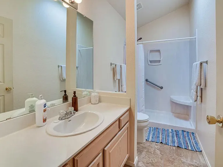 Augusta Hills Dr NE — Photo 15