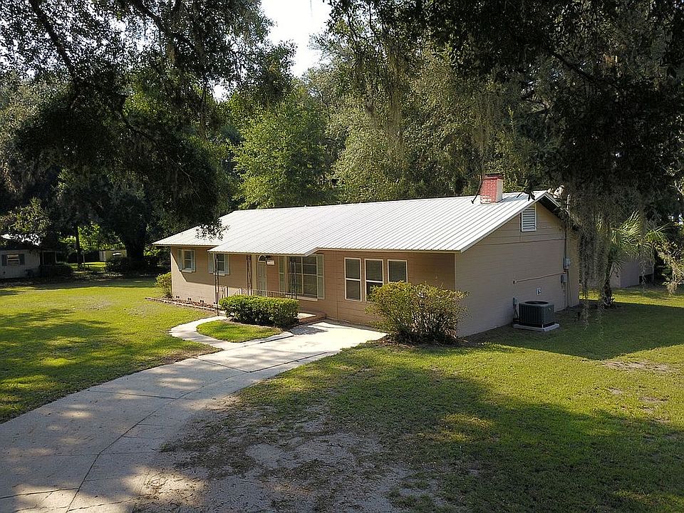1st image of 5150 Silver Lake Dr