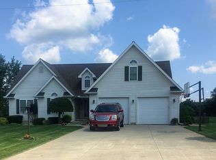 2265 Christopher St, Adrian, MI 49221