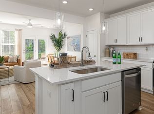 578 Trotters Ln, Moncks Corner, SC 29461