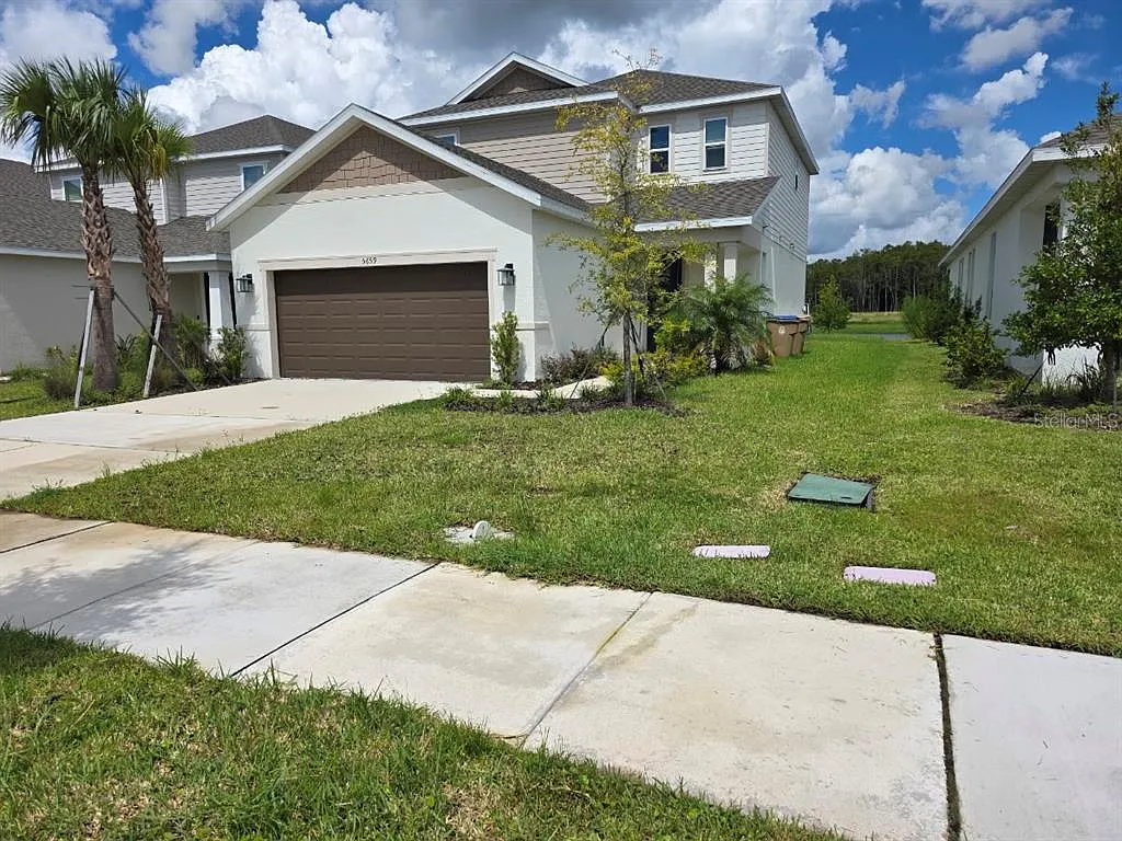 3 bed, 3.5 bath, 1989 sqft, $2,450 — Photo 3
