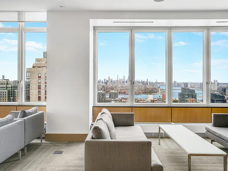 388 Bridge St #37D — Photo 13