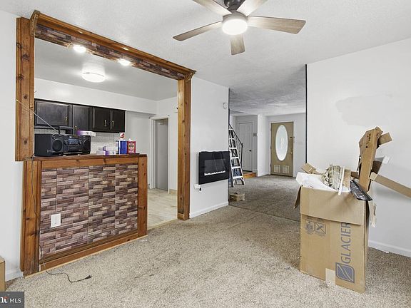 4th image of 800 Reverdy Rd