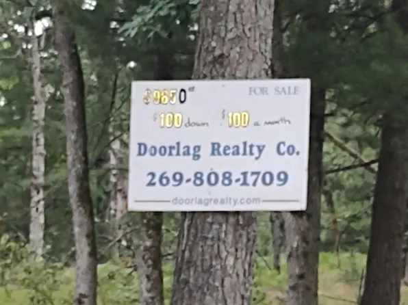 8839 Crosby St, Idlewild, MI 49642