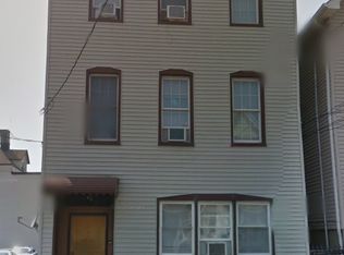 47 Read St, Newark, NJ 07105