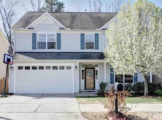 430 Stobhill Ln, Holly Springs, NC 27540