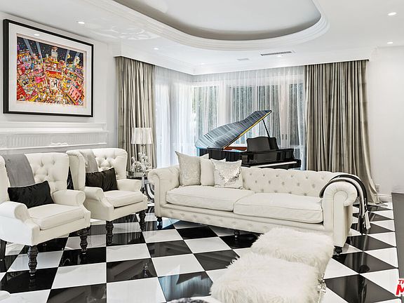 4th image of 1455 Rising Glen Rd