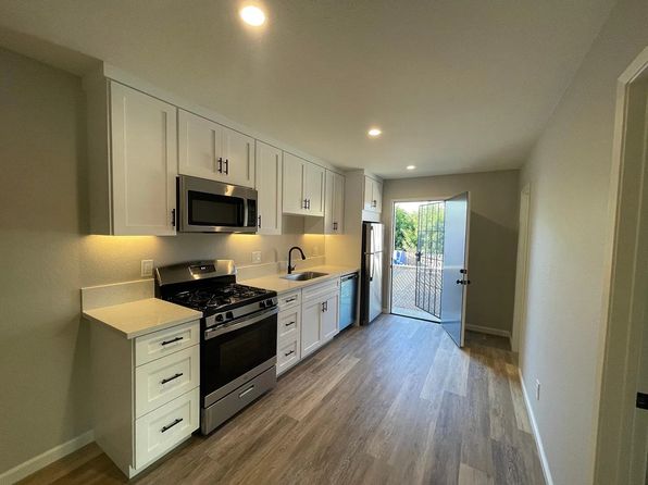 4037 Van Dyke Ave #B
