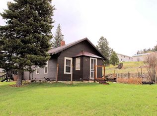 146 S 7th St, Custer, SD 57730