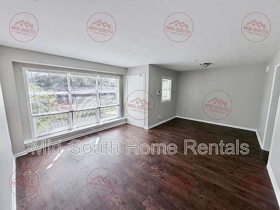 4th image of 3252 Christine Rd