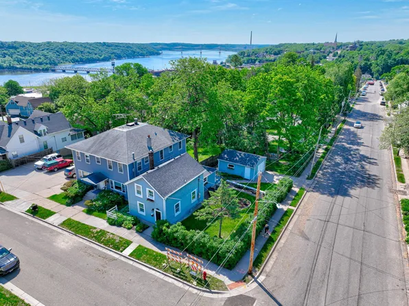 121 Cherry St W, Stillwater, MN 55082