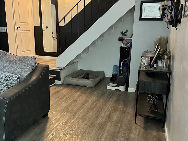 Oliver Dr — Photo 3