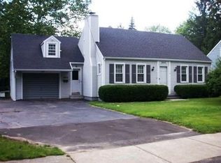 2053 Five Mile Line Rd, Penfield, NY 14526