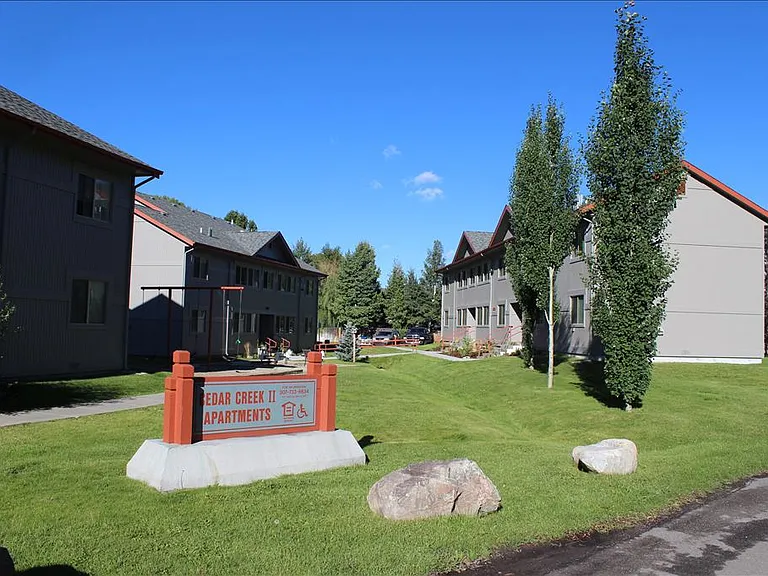 Cedar Creek 2 Apartments — Photo 21