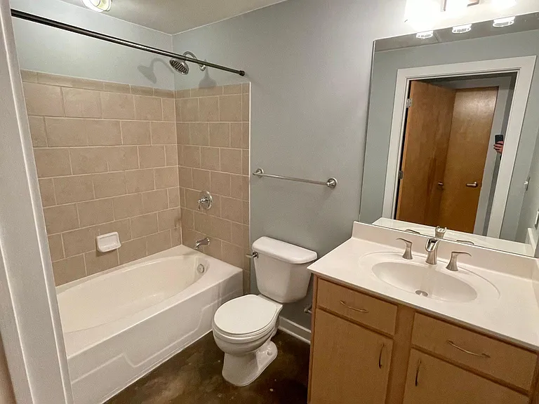1803 Broadway #502 — Photo 23