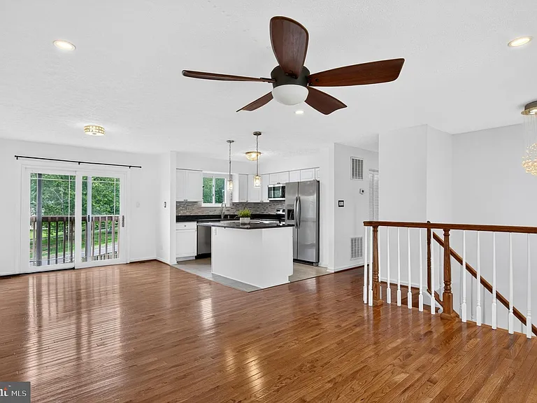 13296 Hollinger Ave — Photo 20