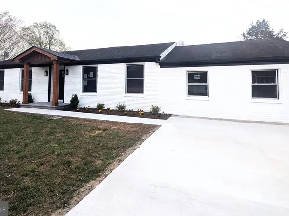 107 Lake View Dr, Annapolis, MD 21403