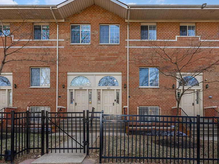 2751 Pennsylvania Ave #B103 — Photo 1