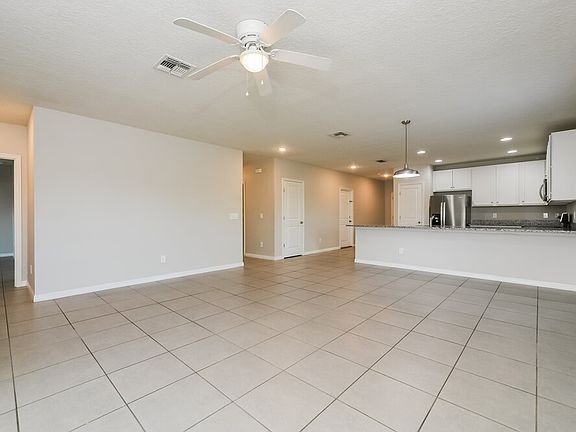 4th image of 501 Elbridge Pl