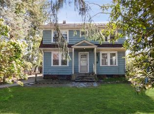 2 Kingston St, Johnston, RI 02919