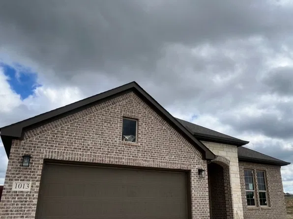 1013 Pecan Tree Ln, Fort Worth, TX 76108